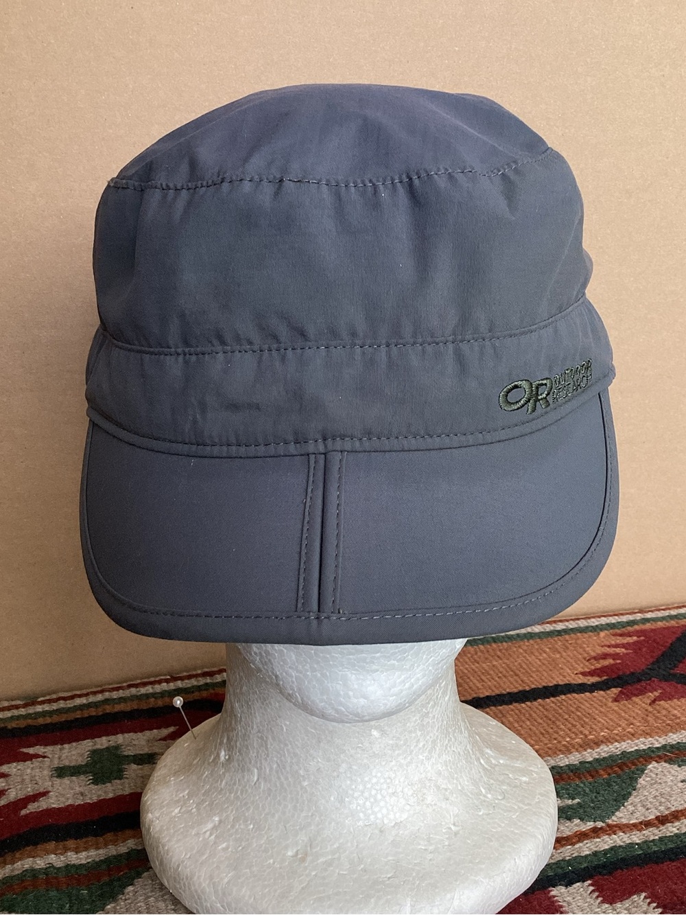 Outdoor research hiking hat size medium